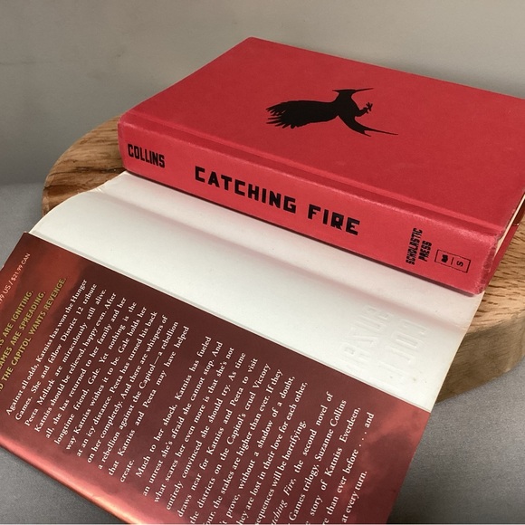 “2/$10” - Catching Fire by Suzanne Collins - The Hunger Games - Hardcover - Picture 7 of 12